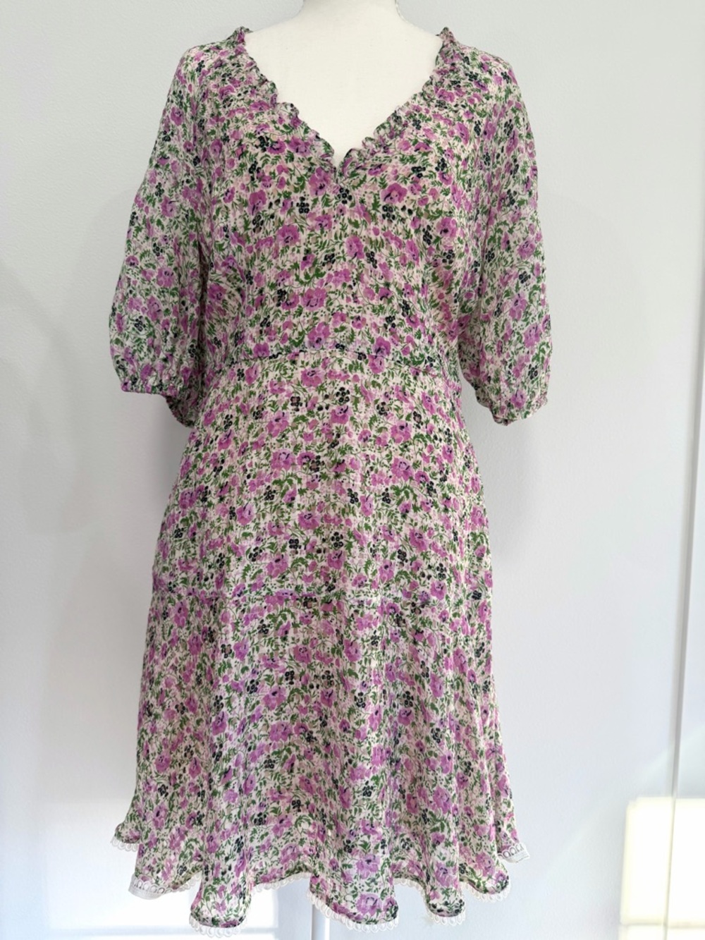 Pearl by Lela Rose Floral Mini Dress Romantic Puff Sleeve Luxury Occasion Size 4